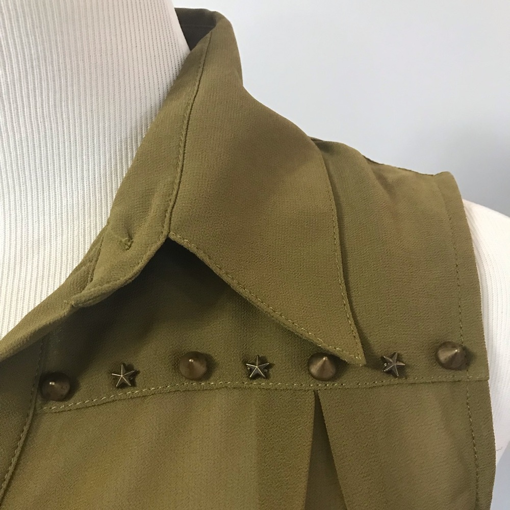 Navy Green Top with stars spikes embellishes NWOT